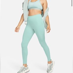 NWT Nike Zenvy Leggings